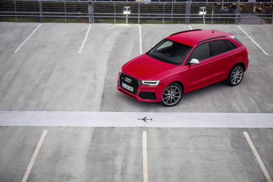  Audi RS Q3 (8U) 2015 года  (WW) (фото 21 из 27)